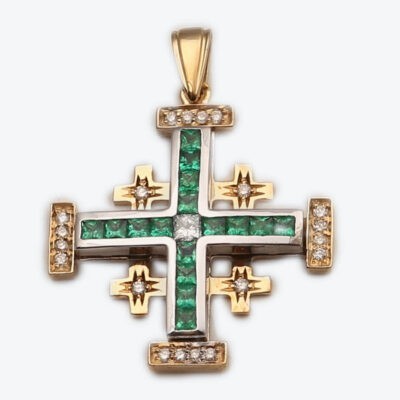Big Jerusalem Cross Princess Cut with Emerald